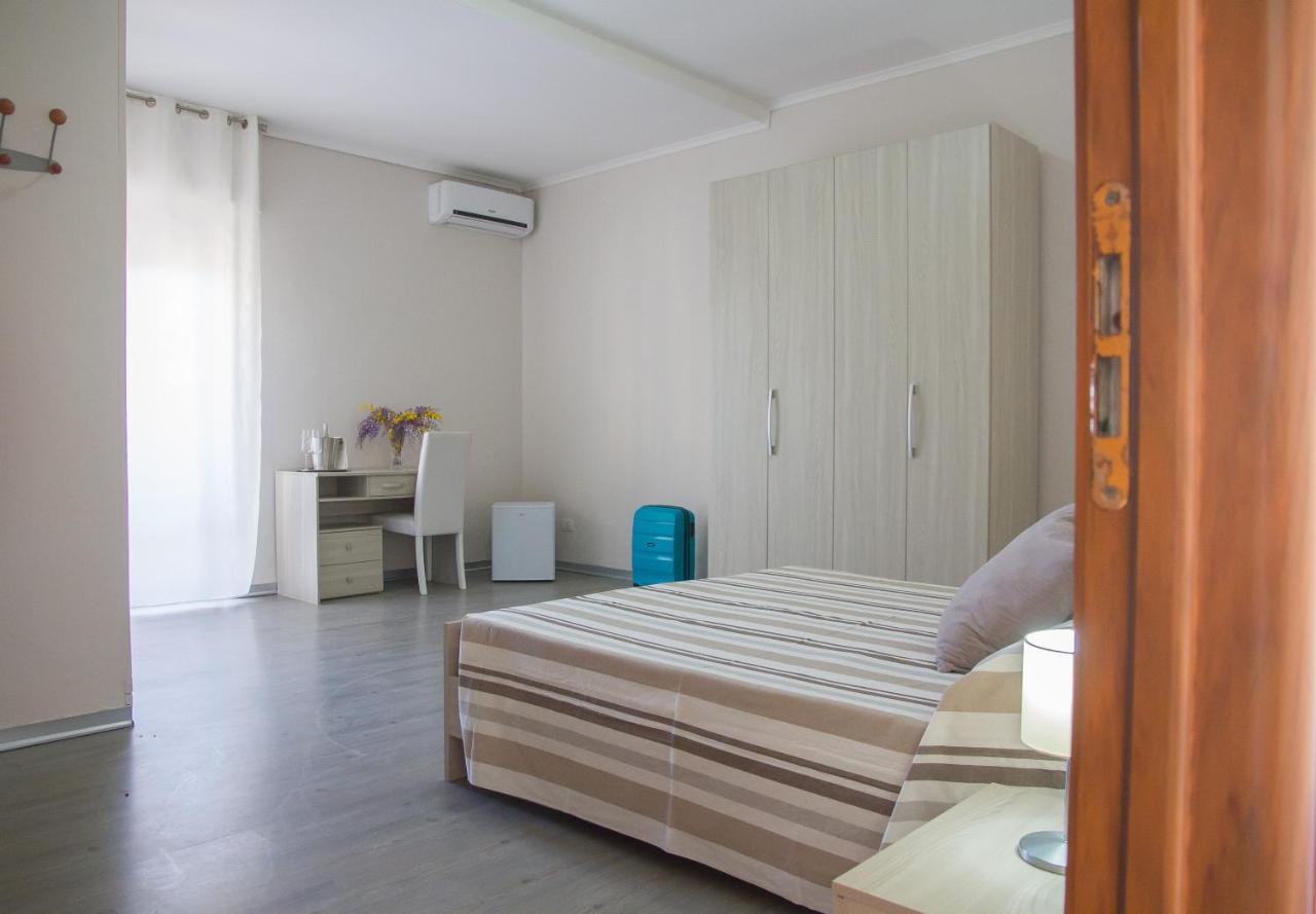 Bluriva Hotel Чиро-Марина Экстерьер фото